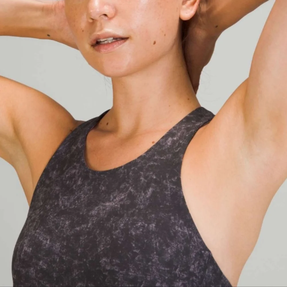 Lululemon Wunder Train Longline Bra Denim Wash Print Dusky Lavender Black Size 6 - Picture 3 of 7